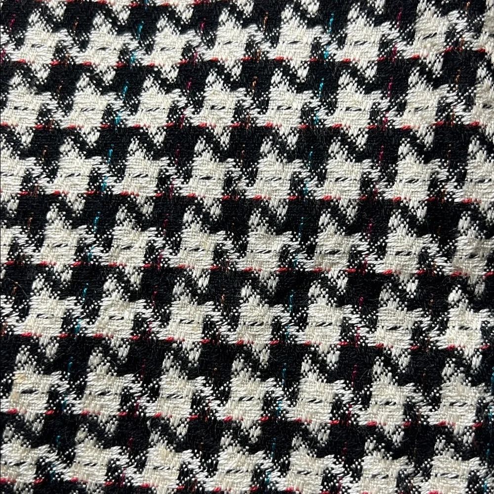 Doncaster Classic Houndstooth Skirt